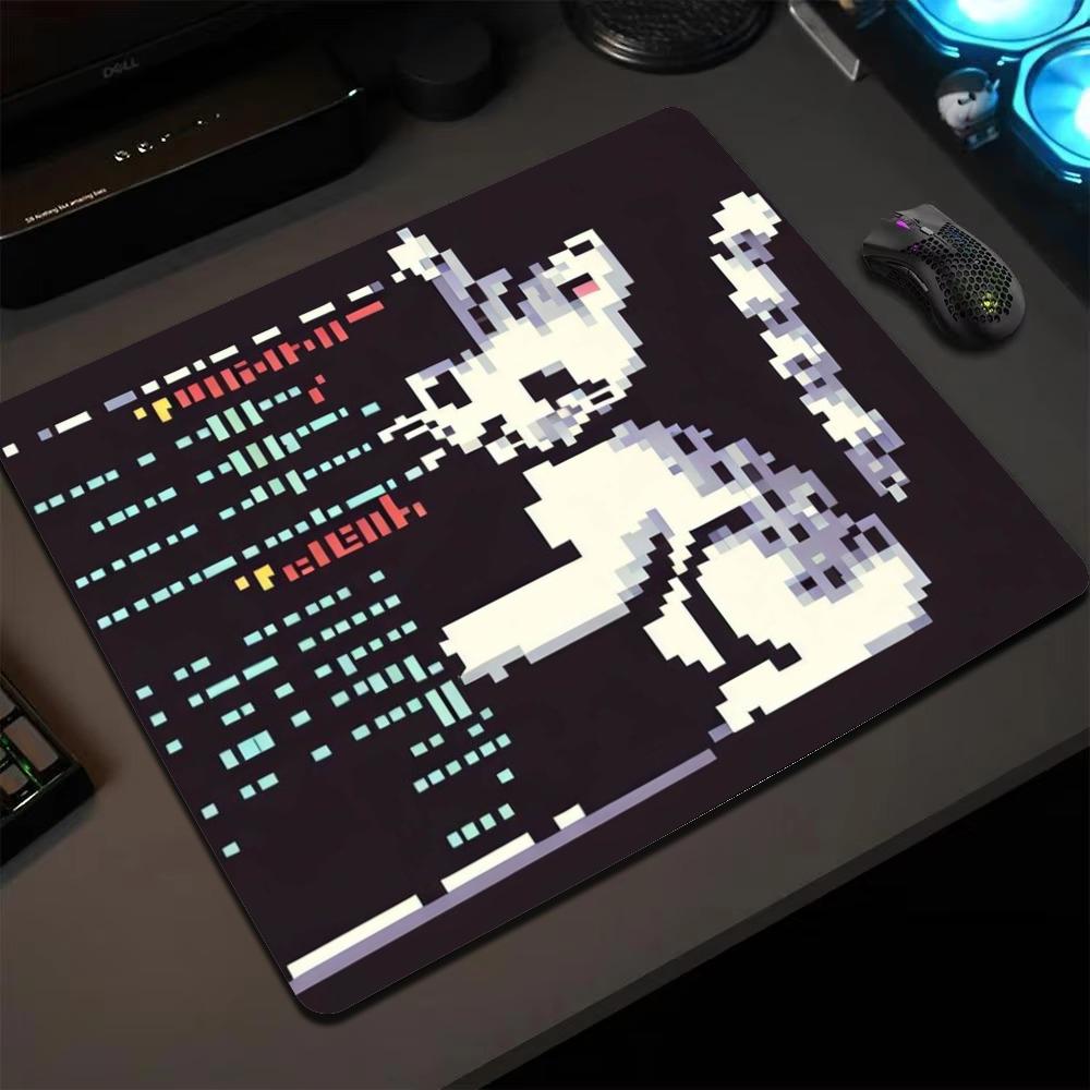 Retro Pc Gaming - لوحة ماوس صغيرة بتصميم قطة بكسل،