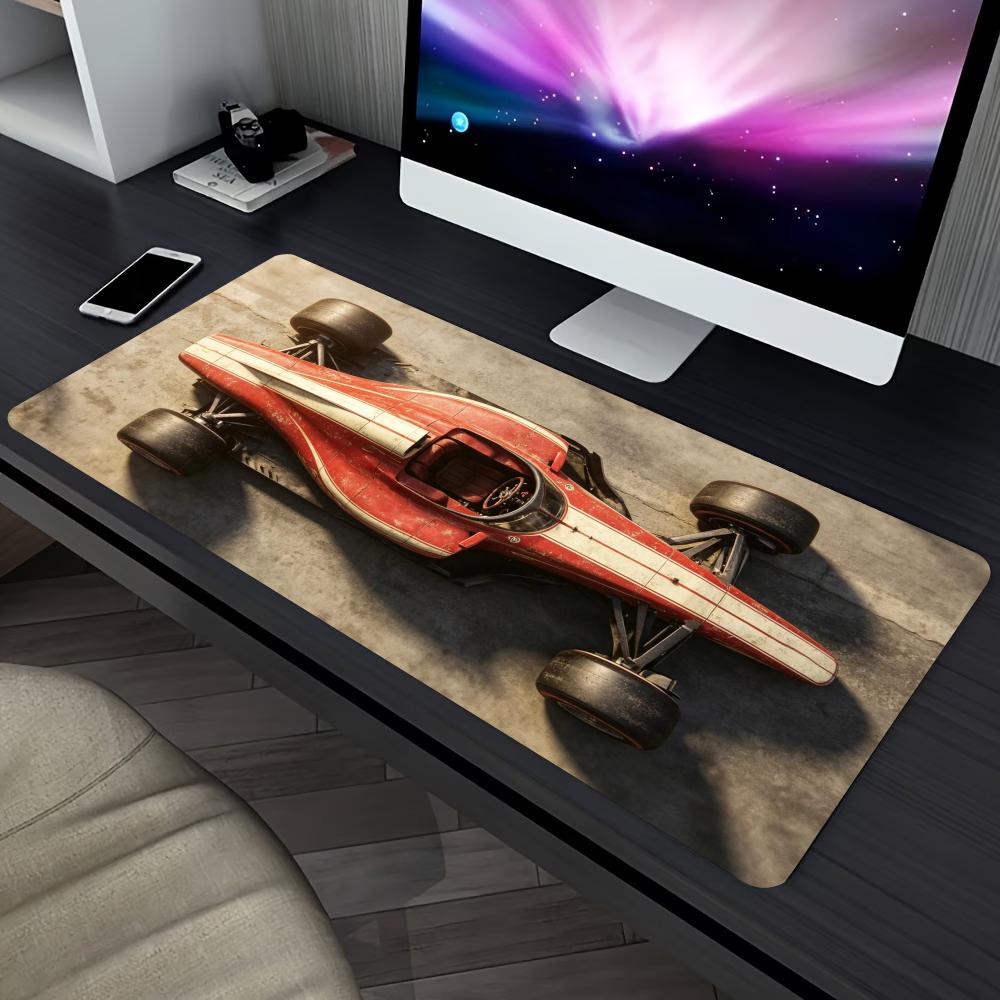 Retro Gaming Desk - لوحة ماوس ألعاب ممتدة بتصميم سيارة
