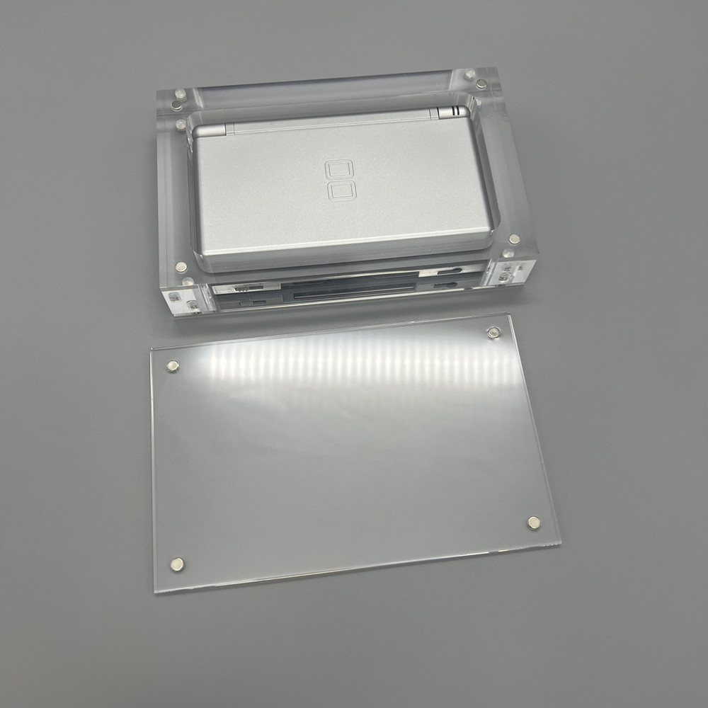 صندوق تخزين وحدة التحكم بغطاء  - مراجعة Game Boy Cartridge Holder وسعره
